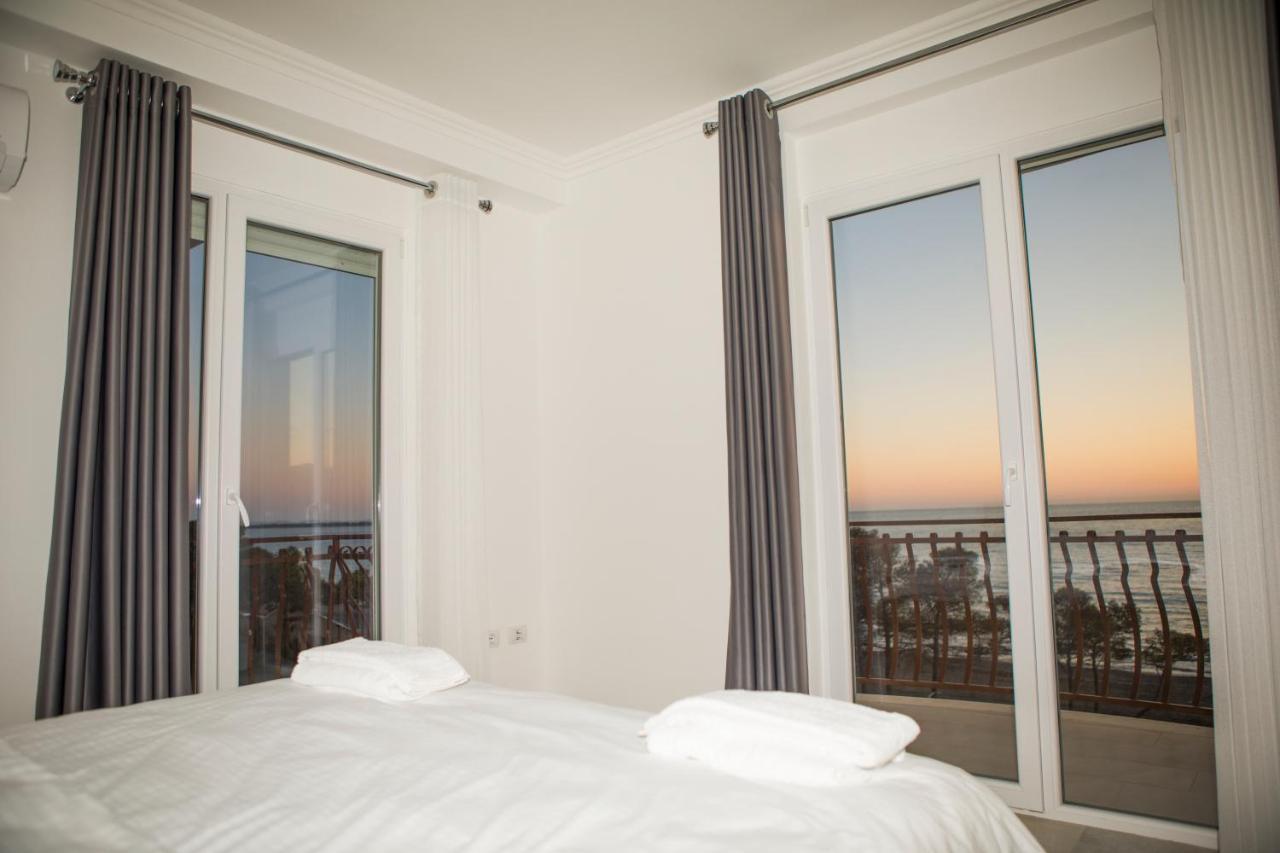 Sòluna Apartments Shëngjin Esterno foto