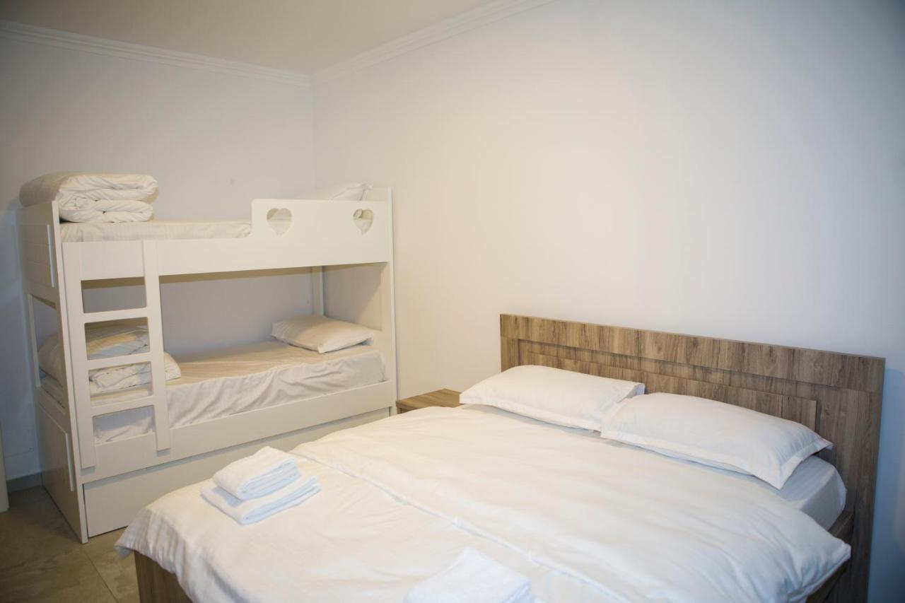Sòluna Apartments Shëngjin Esterno foto