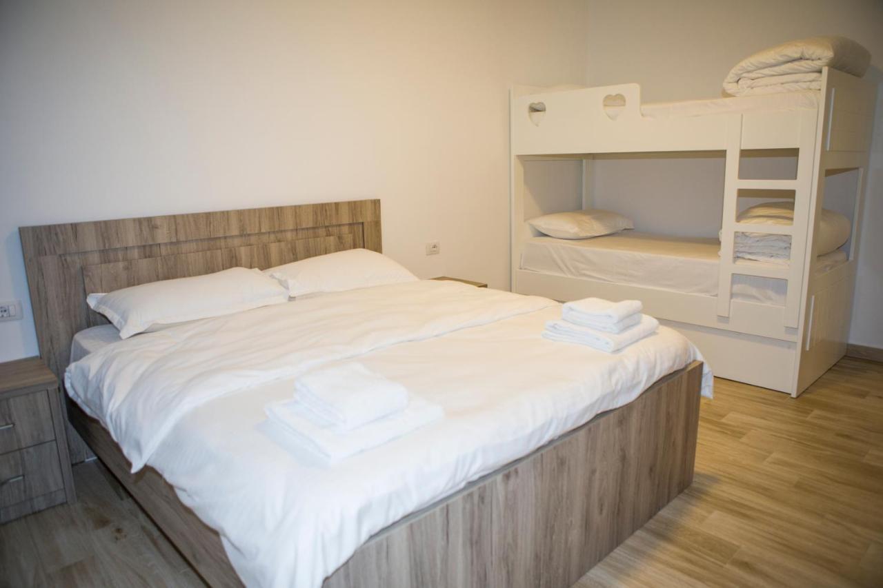 Sòluna Apartments Shëngjin Esterno foto
