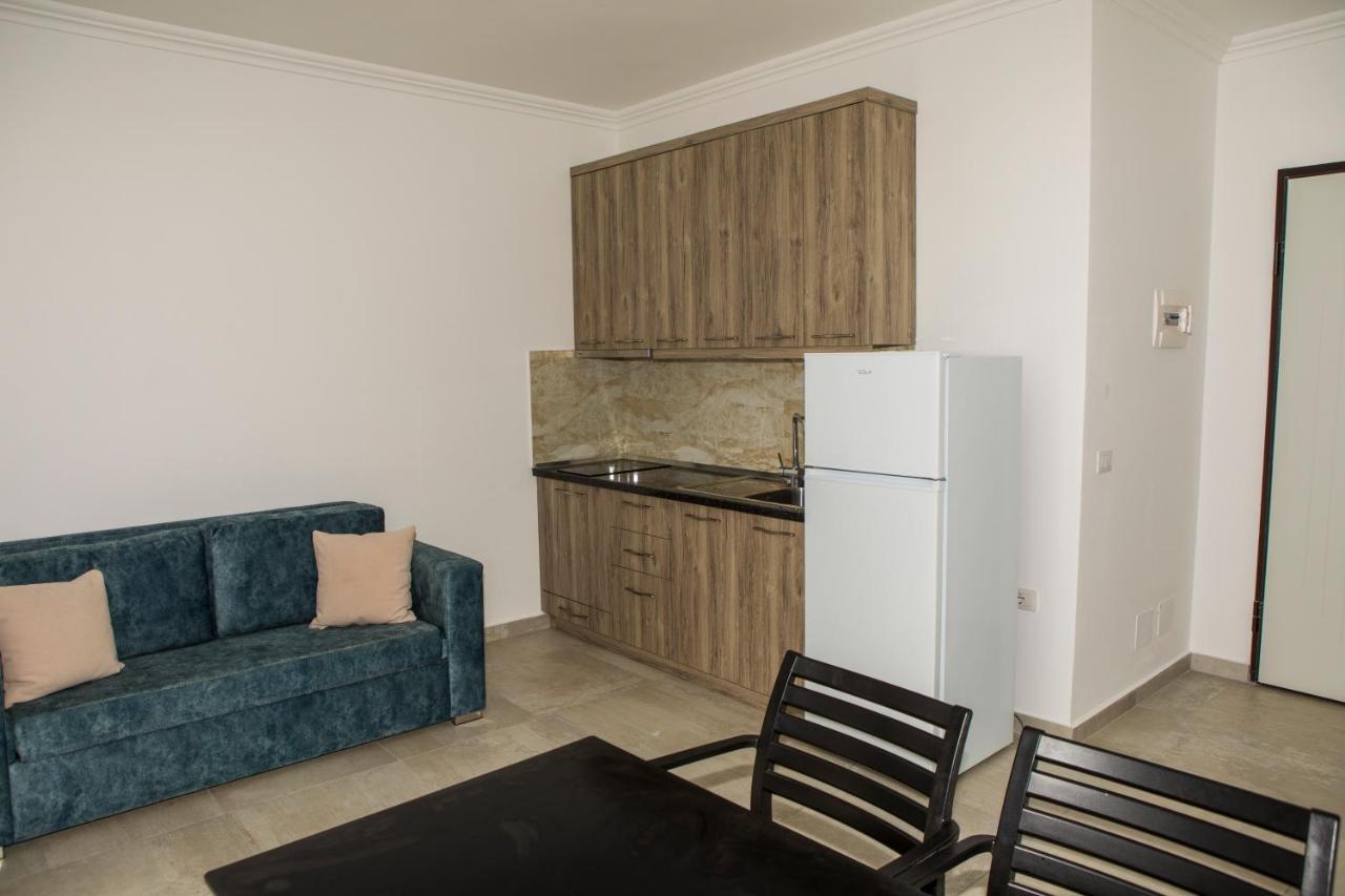 Sòluna Apartments Shëngjin Esterno foto